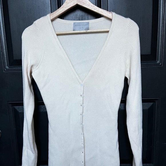 MODERN CITIZEN BUTTON FRONT CARDIGAN - Picture 1 of 4